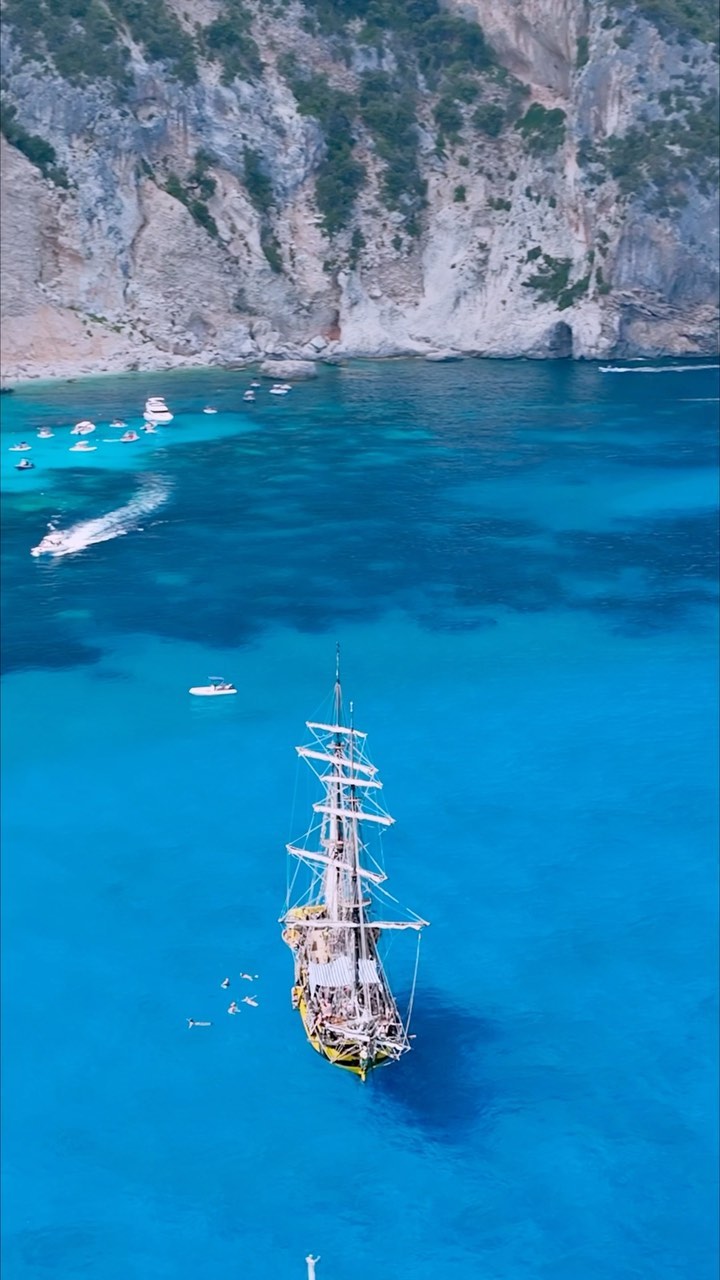 📌 Costa di Baunei 

#costadibaunei #passionpassport 

#sardinia #cerdeña #naturegeography #awesome_photographers
#italiainunoscatto #lanuovasardegna #sardegnaofficial
#piscinanaturale #spiaggesardegna #volgoitalia
#sardegna_reporter #g_italia #sardegna #destination_italy
#beautifuldestinations #bestvacations #earthpix
#wonderful_places #world_great #spiaggedasogno
#ladolcevitaly #ig_vision #ioscelgolasardegna #italy #italia
#travel_drops #travel #sardream