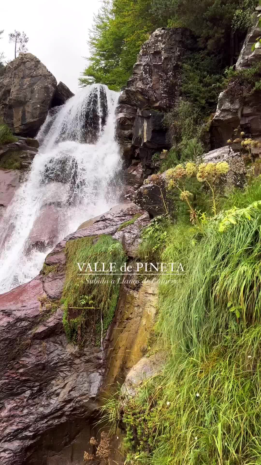 🌲 Discover Llanos de Lalarri Waterfalls in Valle de Pineta