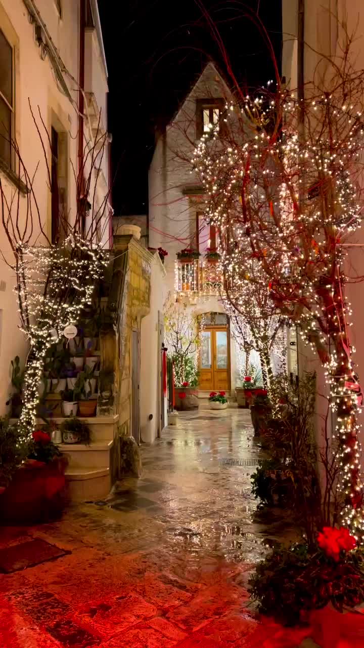 Christmas in Locorotondo 2022: Festive Magic in Italy