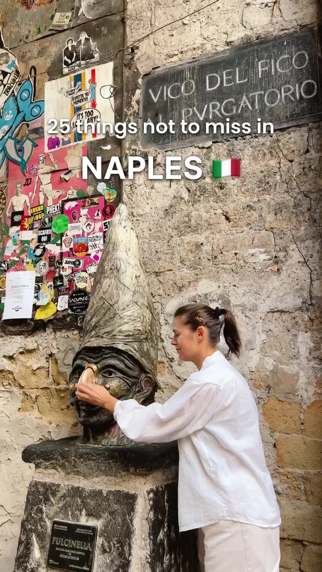 Discover Busto di Pulcinella in Naples 🇮🇹