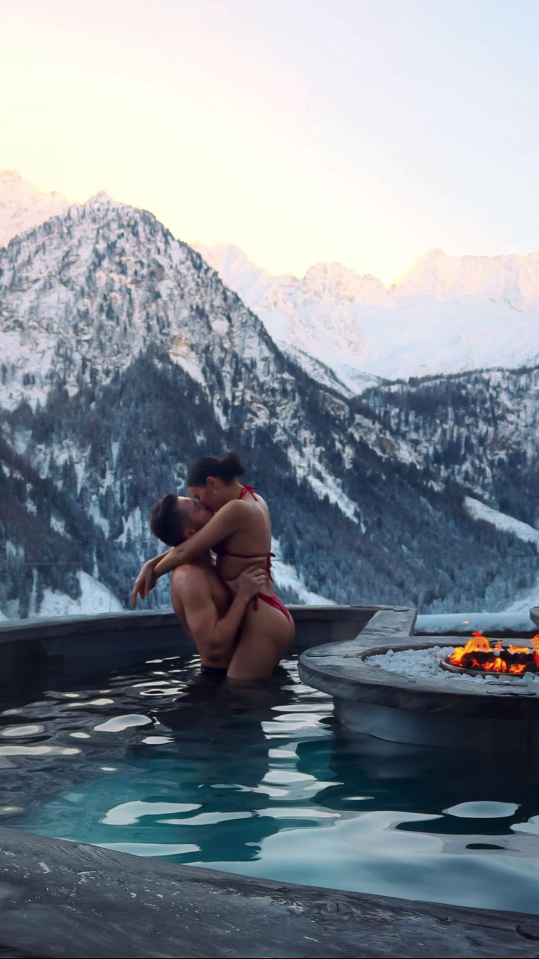 Winter essentials: hot tub, fireplace and the mountains! ❄️
———
TAG someone you’d like to take to this winter wonderland! 
———
📍 @chalet_al_foss 

#dolomites #winter #classy #goodlife #tasteintravel #luxurytravel #reels #dolomiti #italianstyle #trentino #creativetravelcouples #couplegoals #cozyvibes #chaletalfoss