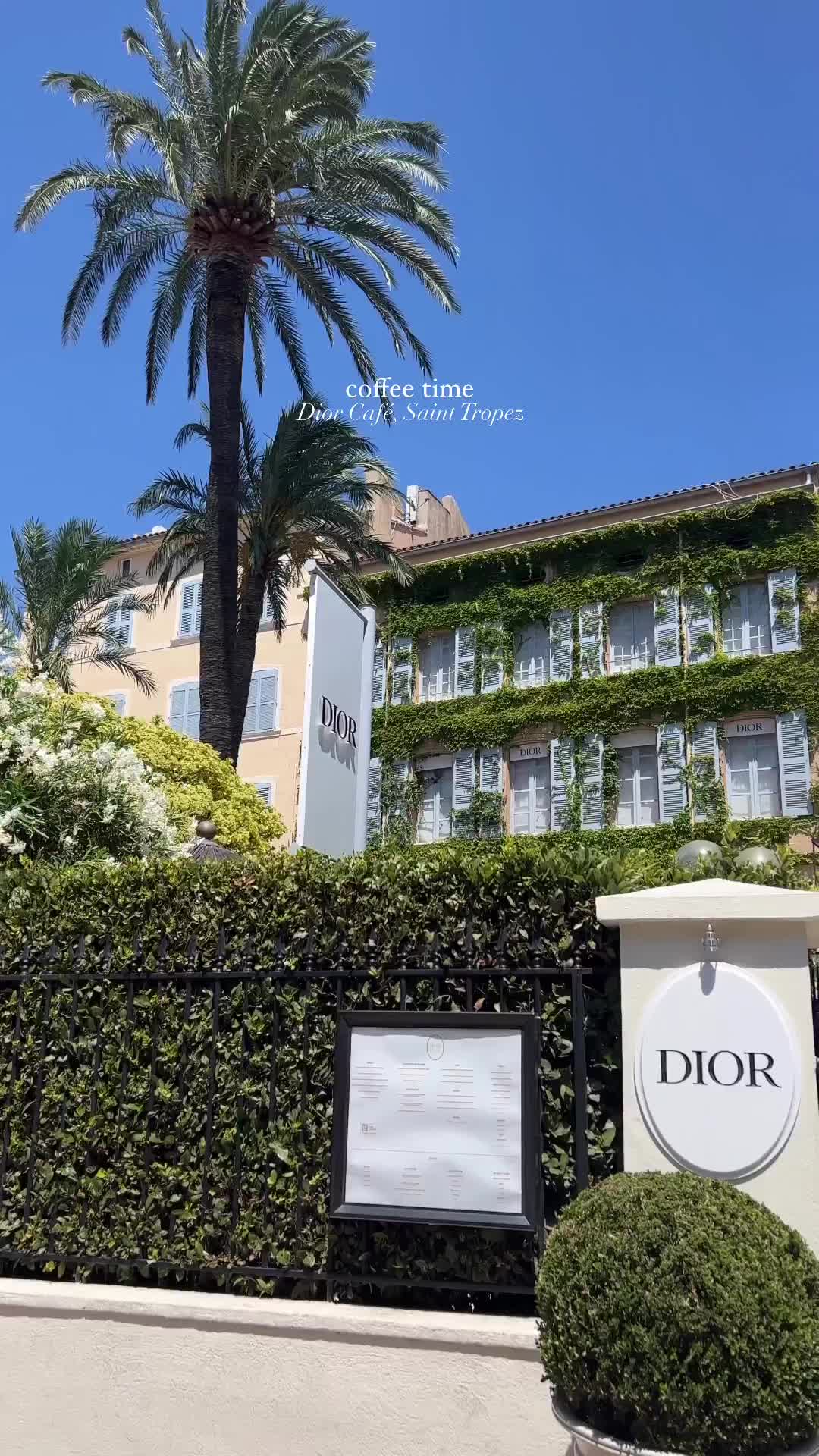 Discover Dior des Lices Café in Saint Tropez