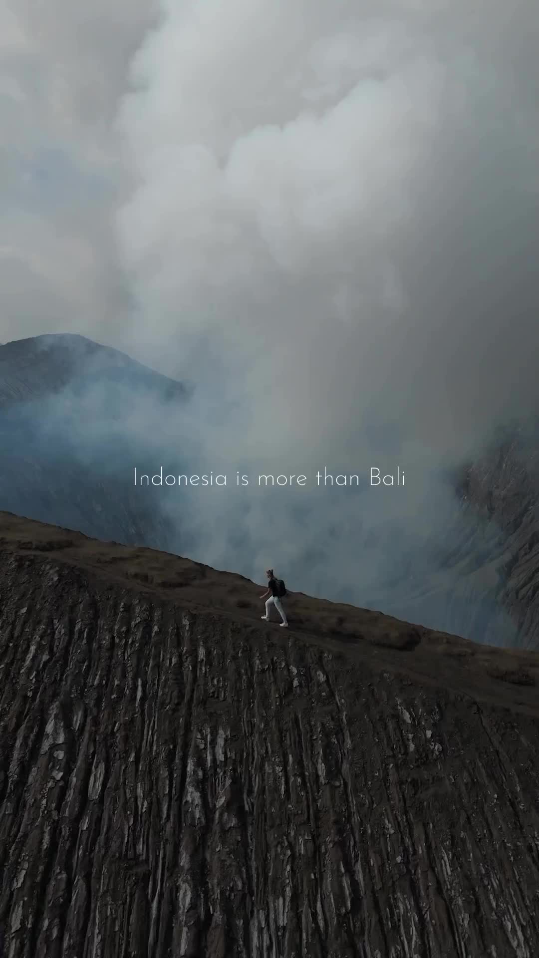 Discover Java's Natural Wonders: Waterfalls & Caves