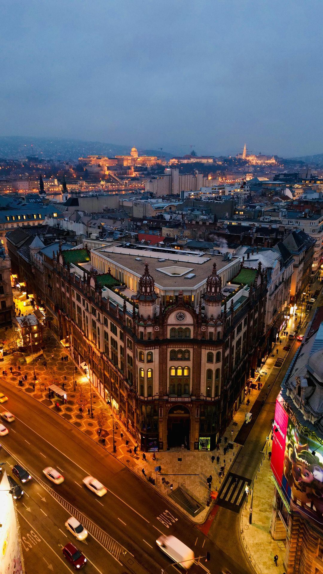 Welcome to @parisiudvarbudapest 
This Amazing Hotel in a prestigious building , the Middle Ground of Luxury & History.

💡: Párisi Udvar Hotel Budapest is located in the city centre on the Pest side, surrounded by iconic sites, shops, restaurants, and cafés, just a few steps away from the river Danube. The hotel offers 110 upscale and spacious guestrooms including 18 luxurious suites and 2 presidential suites. 
The palatial Art Nouveau rooms, inspired by the fusion of gothic, Moorish and Oriental styles, and the enchanted history of the famous building are guarantee of an extraordinary stay. 
The marvellously renewed passage space became home to the hotel’s restaurant, the Párisi Passage Restaurant, the magnificent Párisi Passage Café, as well as to the extraordinary ÉTOILE Champagne Bar.

📍Hotel: @parisiudvarbudapest 
📍Restaurant: @parisipassage 
📍Champagne Bar: @etoilechampagnebar 

Videos by : @openklosetbykarina @everyheartfilms 

#parisiudvarbudapest #parisiudvarhotelbudapest #luxuryhotel 
#budapest #budapest🇭🇺 #budapesthungary #visitbudapest #budapestgram