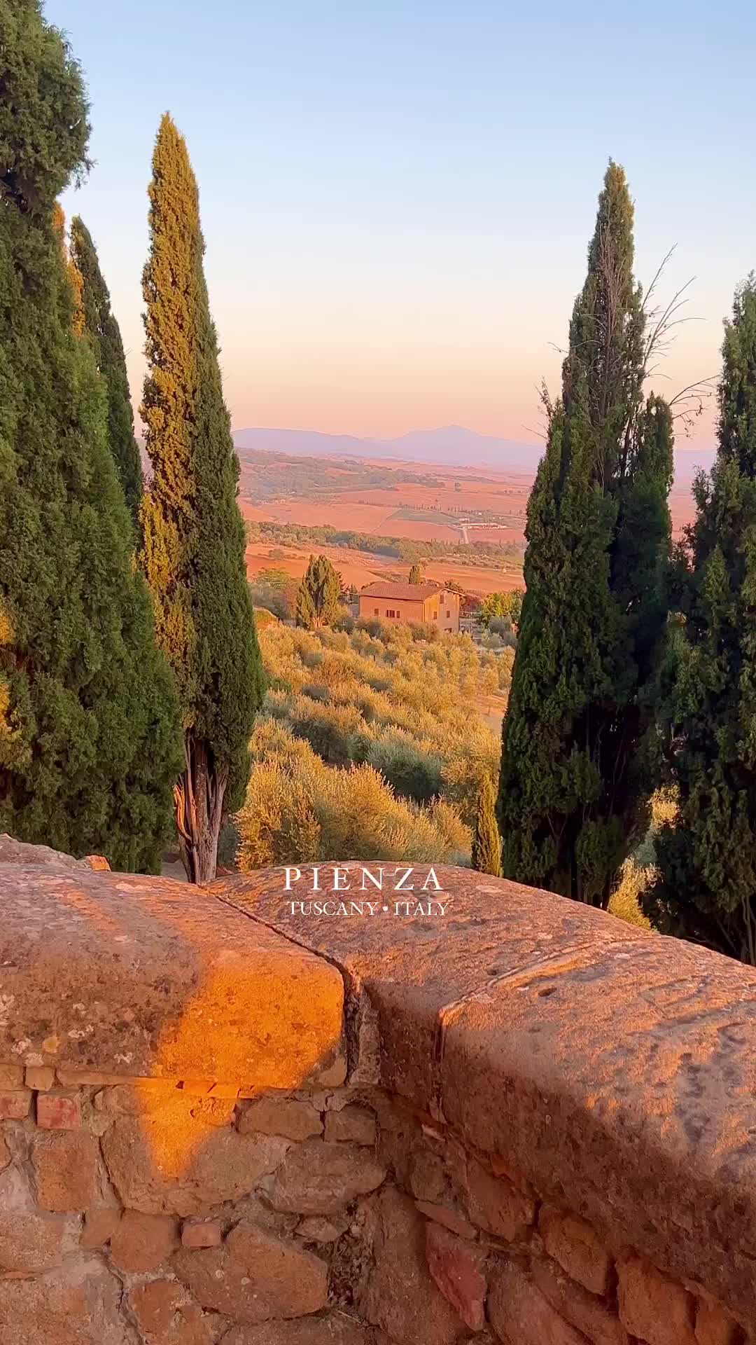 Pienza in Autumn: Travel Tips for a Perfect Tuscan Getaway