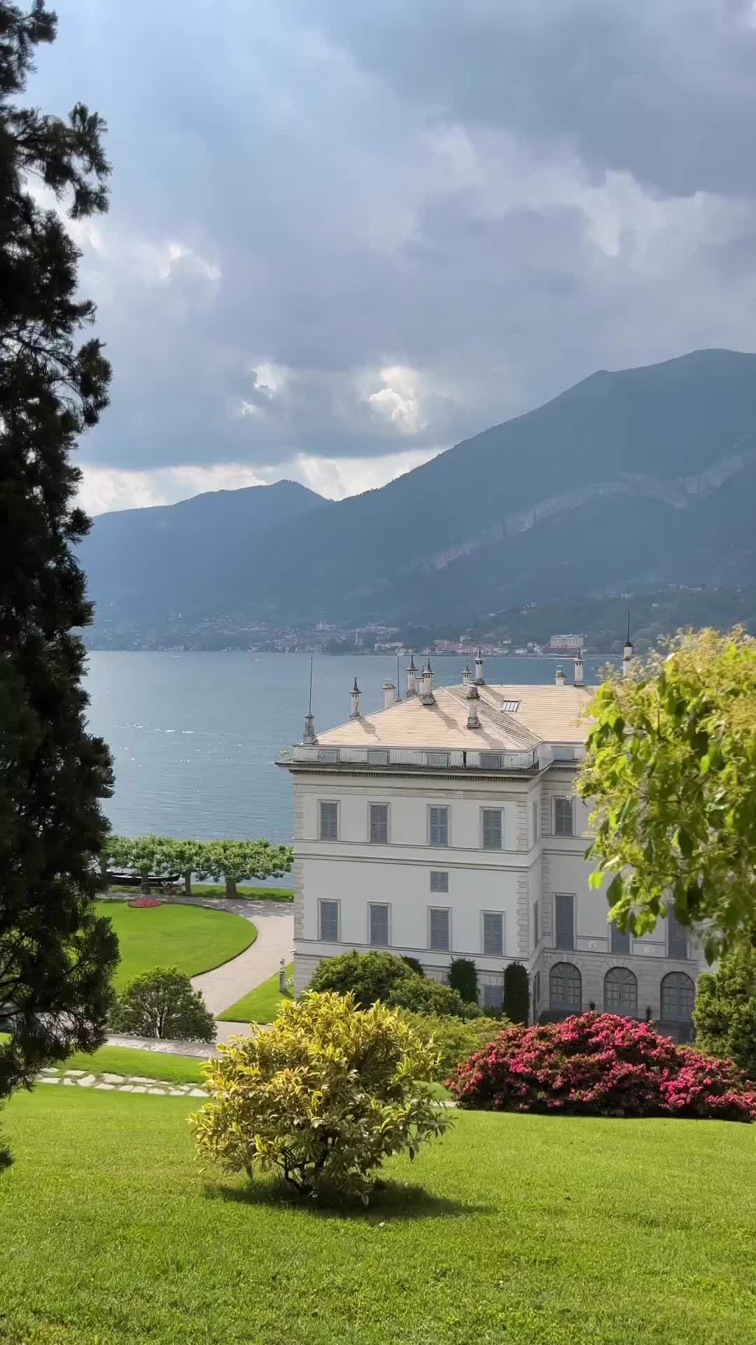 Explore Villa Melzi: Lake Como's Stunning Gem