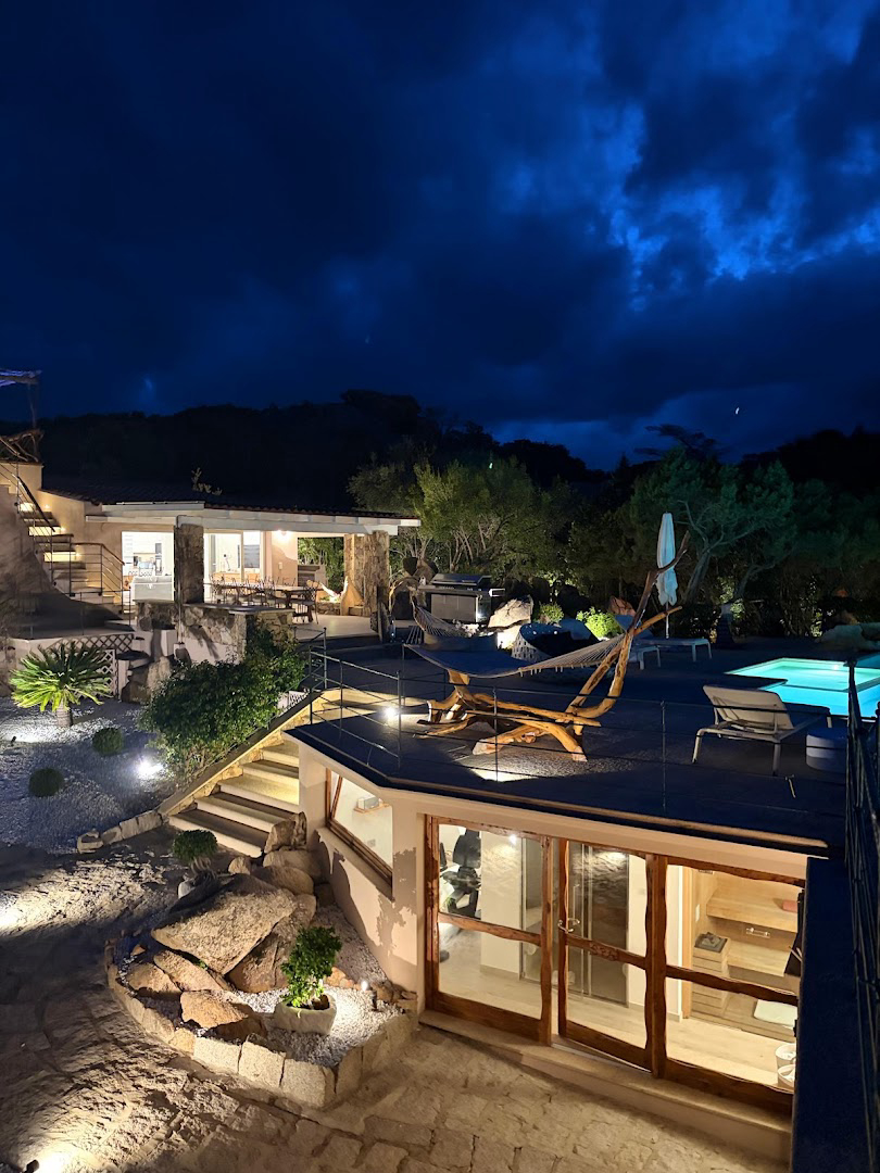 10-Day Luxury Sardinia & Capri Villa Escape