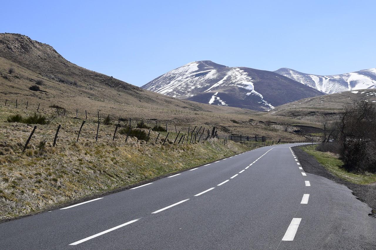 7 Days of Countryside Exploration in Auvergne-Rhône-Alpes